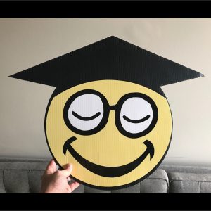 gs11_graduation_smiley_face_emoji_yard_greetings_lawn_signs_cards_happy_birthday_hoppy_over_hill