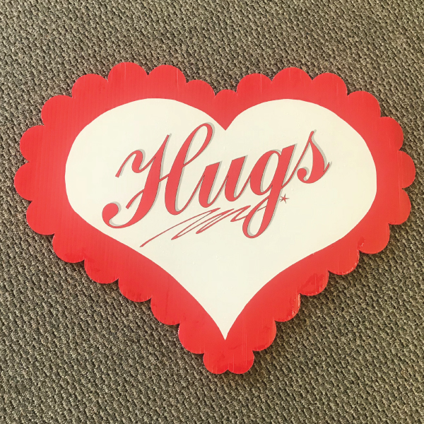 hugs_hearts_love_yard_greetings_cards_lawn_signs_happy_birthday_over_hill_anniversary