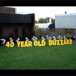 old_buzzard_yard_greetings_lawn_signs_cards_happy_birthday_hoppy_over_hill