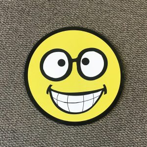 smiley_face_sm4_yard_greetings_cards_lawn_signs_happy_birthday_over_hill_anniversary