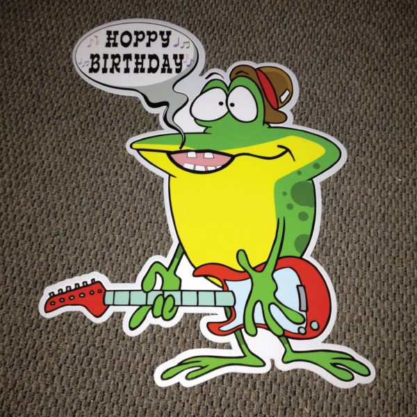 frog_left_hoppy_birthday_yard_greetings_lawn_signs_cards_happy_over_hill