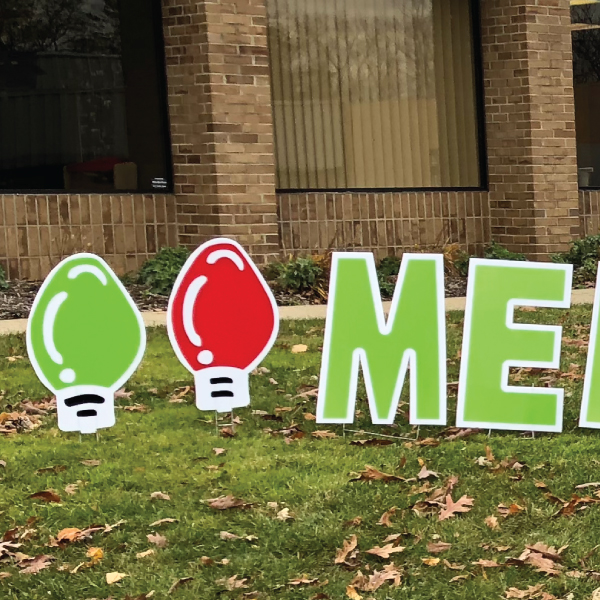 Hercugifts Merry Christmas Yard Signs with Stakes 18 Pieces Weather-Proof Letter Holiday Happy Christmas Yard Sign Decorations Outdoor Lawn Decorations Party Decorations 